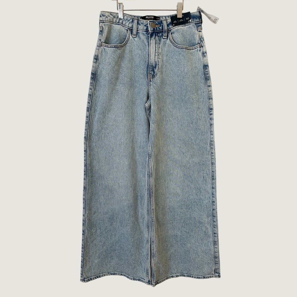 Hollister Ultra High-Rise Wide Leg Jeans Light Wash 4R W27